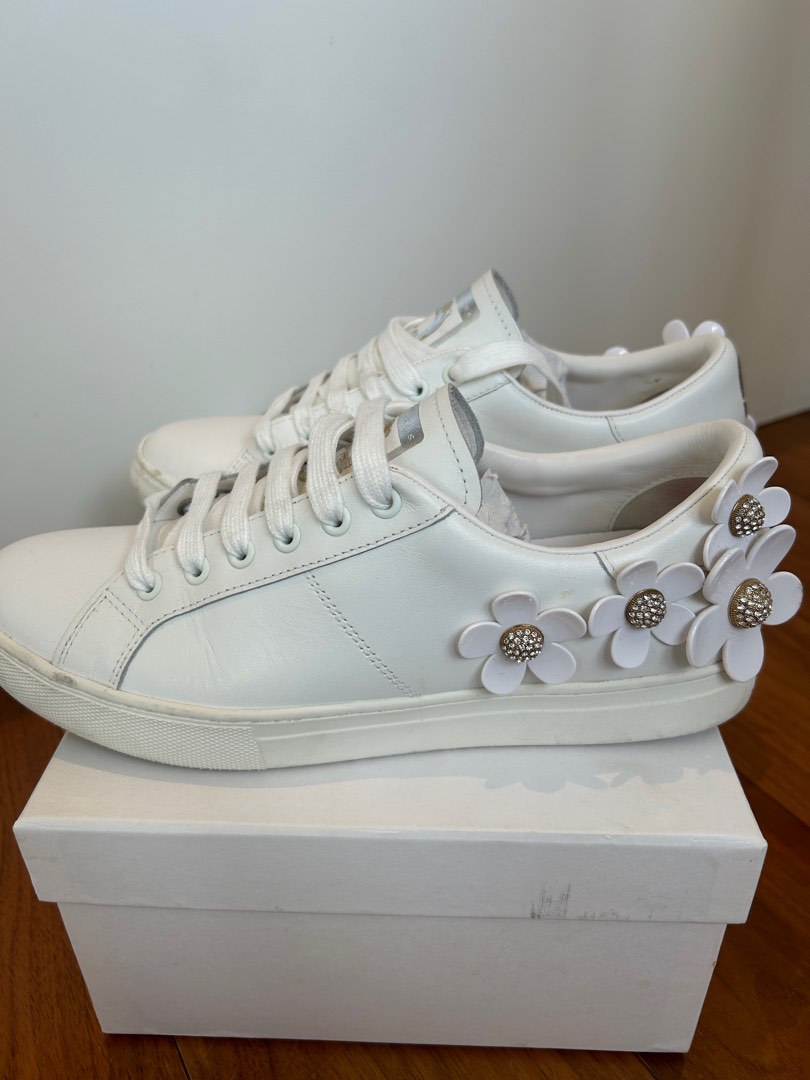 MARC JACOBS daisy trainers Carousell