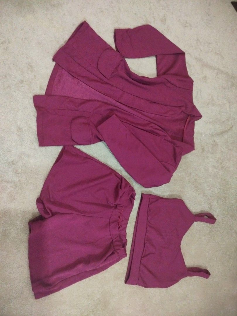 Maroon Formal Coordinates Set (Category: Sets & Coordinates) located in Bulacan. Submitted by nathariashoppe (Listing ID 1312389270, Image 2). Description: S-M size bust- 32 waist-27-28.