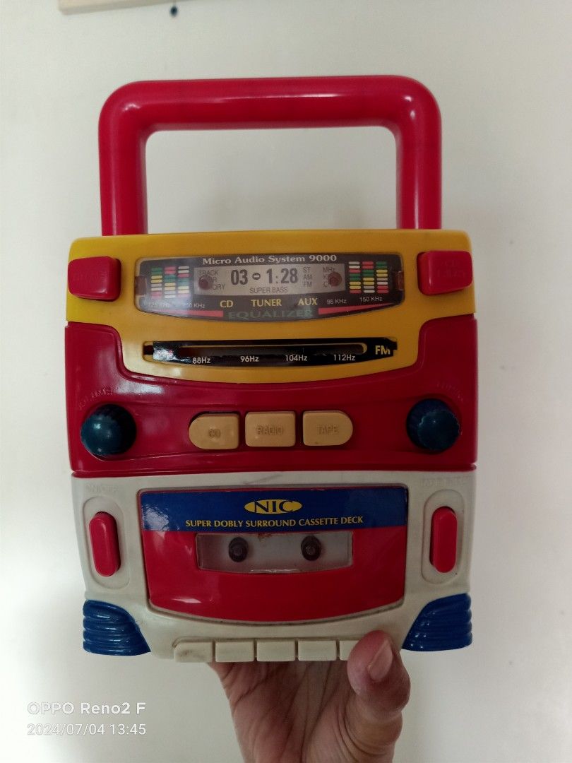 NIC Micro Audio System 9000 Toy Stereo (Category: Portable Music Players) located in Quezon City. Submitted by uydaisy1979 (Listing ID 1312360958, Image 1). Description: Batt Operated Issue:Adjusan sa fm natanggal.