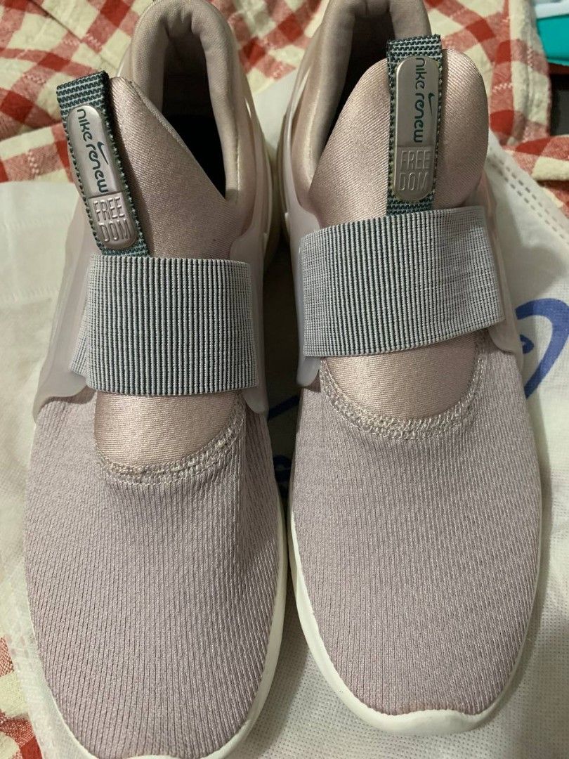 nike renew freedom women's