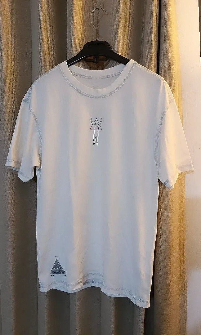 nike higher self tee