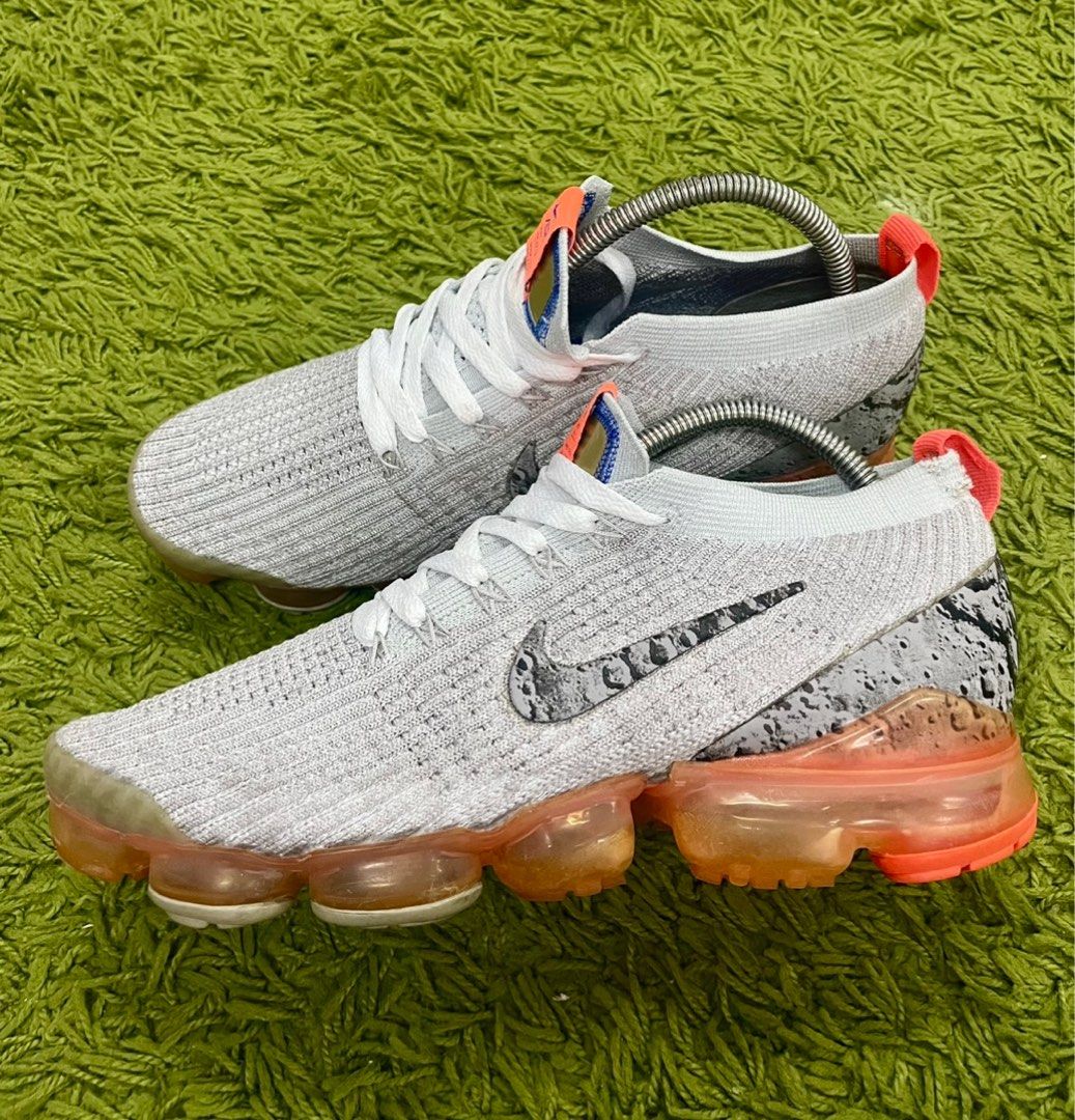 nike vapormax 3 on feet
