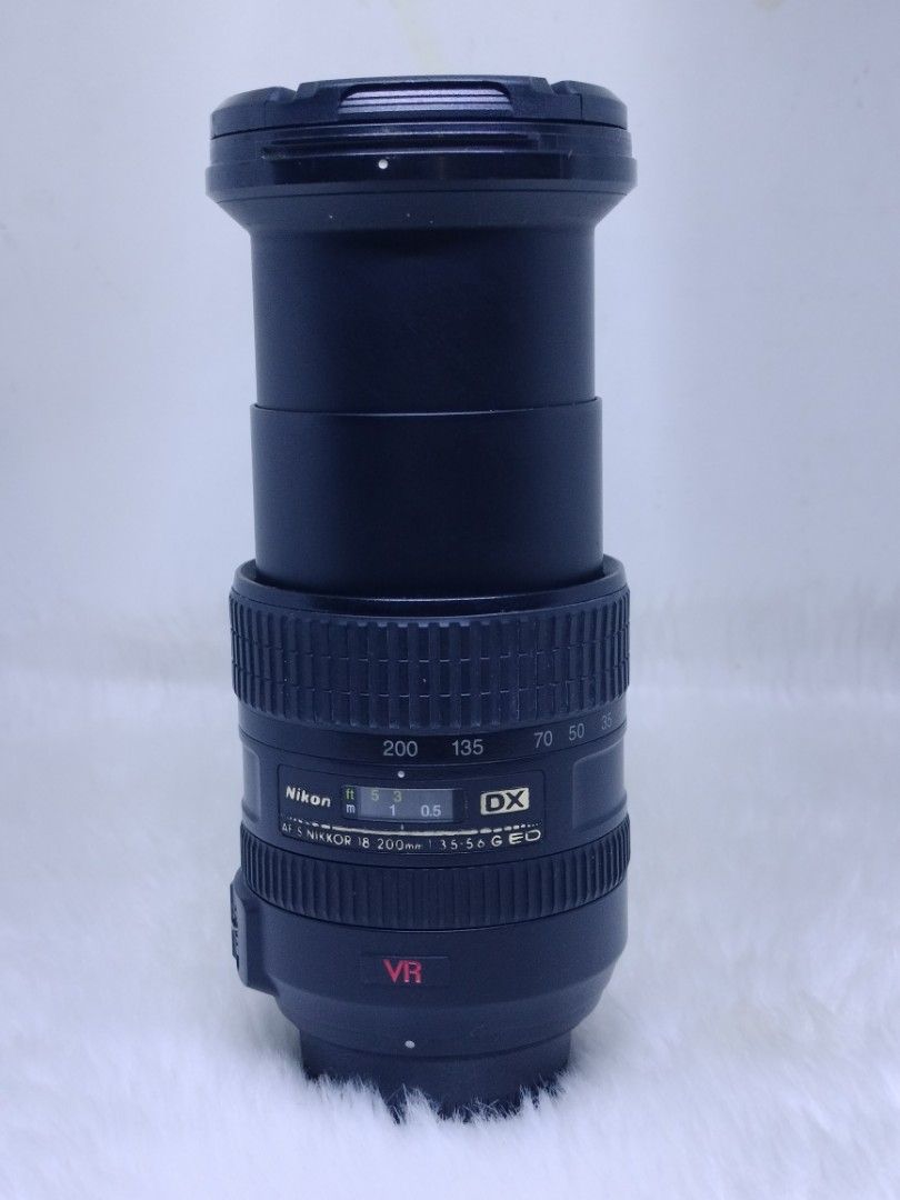 nikon 18-200mm vr lens (Category: Lens & Kits) located in Manila. Submitted by ultimogizmos (Listing ID 1312384127, Image 1). Description: nikon 18-200mm vr lens no issues last price.