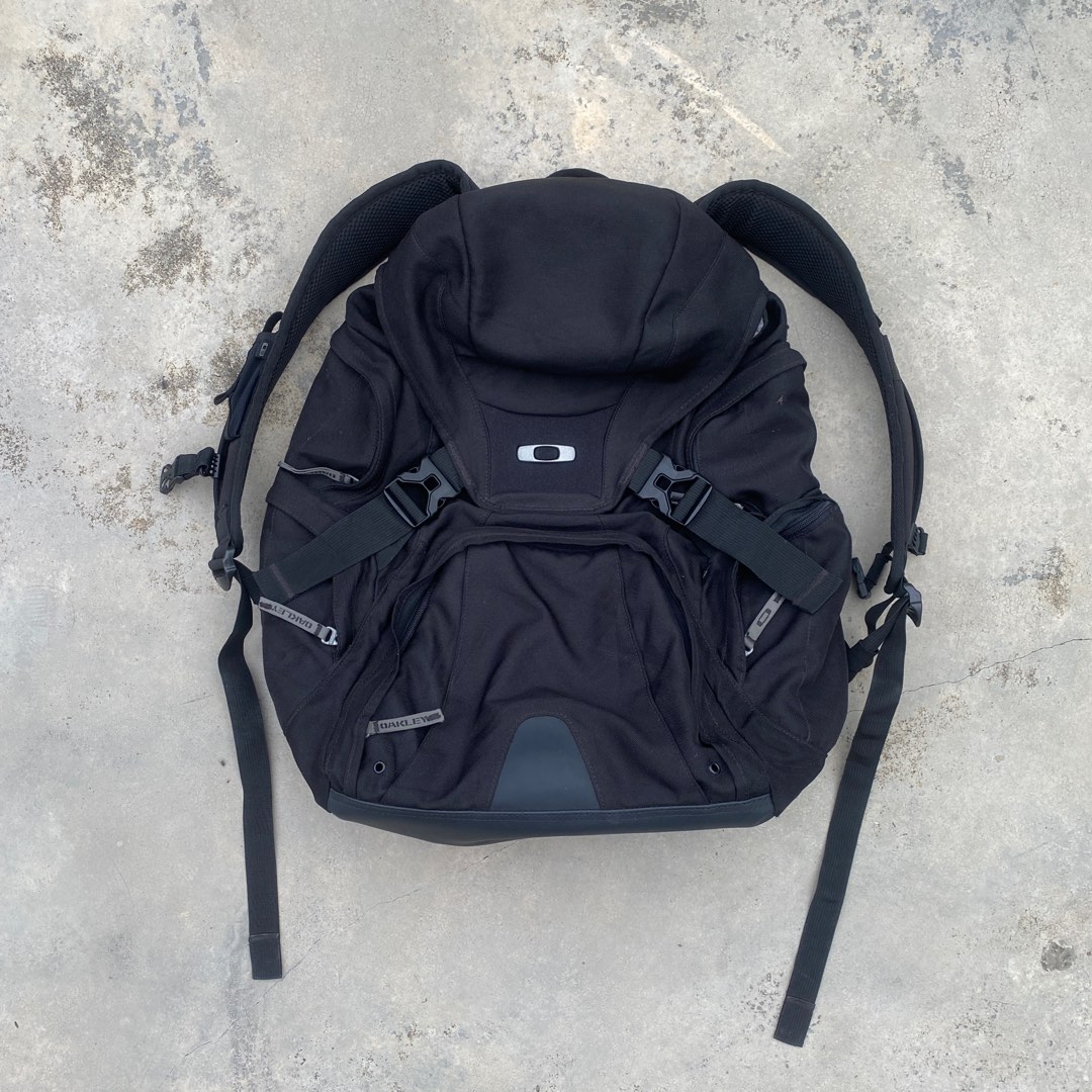 Oakley surf backpack hot sale