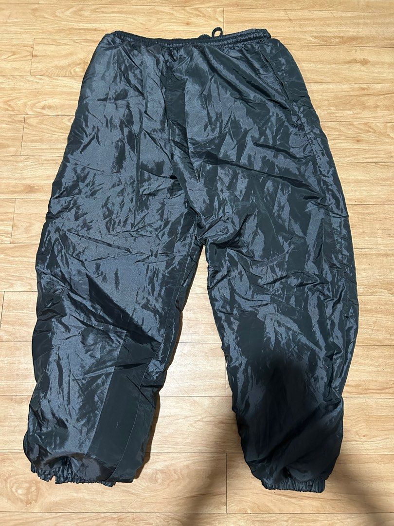 Parachute pants (Category: Trousers) located in Manila. Submitted by kaiwooslaya (Listing ID 1312370699, Image 2). Description: W OSFA L 38 + sf NEGO.