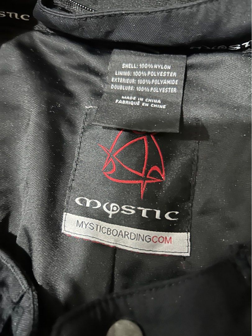 Parachute pants (opium vibes) (Category: Trousers) located in Manila. Submitted by kaiwooslaya (Listing ID 1312370397, Image 3). Description: W 28-32 L 38 4 pockets w zipper + sf NEGO.