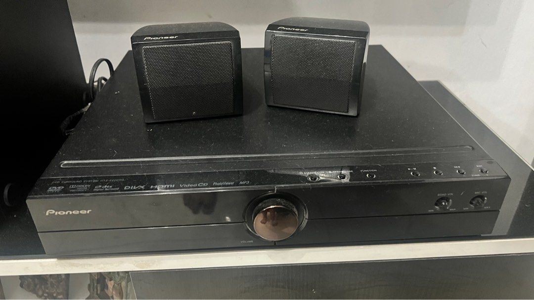 PIONEER Surround Sound System Full Set (Category: Soundbars, Speakers & Amplifiers) located in Marikina City. Submitted by jennnybabe (Listing ID 1312296200, Image 2). Description: Model: HTZ424DVD FULL SET 2 tall speakers 1 surround sound speaker 1 mini base speaker 2 mini speakers L/R sound 1 dvd player Remote control Manual RFS: Decluttering.