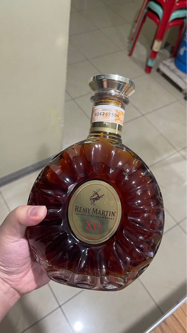 Remy Martin Cognac XO (Category: Other Food & Drinks) located in Manila. Submitted by hypedrip (Listing ID 1312431887, Image 2). Description: REMY MARTIN XO COGNAC 700ML BRAND NEW 12,000.