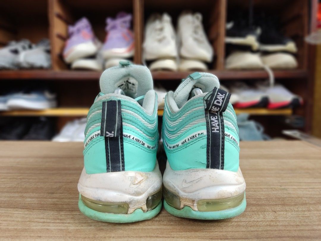 Sepatu Sneakers Nike Air Max 97 Have a Nike Day Tropical Twist Bekas Size 43 Kondisi 8 10 Fesyen Pria Sepatu Sneakers di Carousell