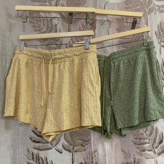 (Category: ) located in . Submitted by clothesyph (Listing ID 1312323910, Image 1). Description: .