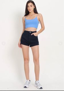 (Category: ) located in . Submitted by ynv.closet (Listing ID 1312442008, Image 1). Description: .