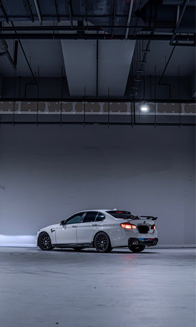 Sporty BMW F10 Car Rental62872682696067111