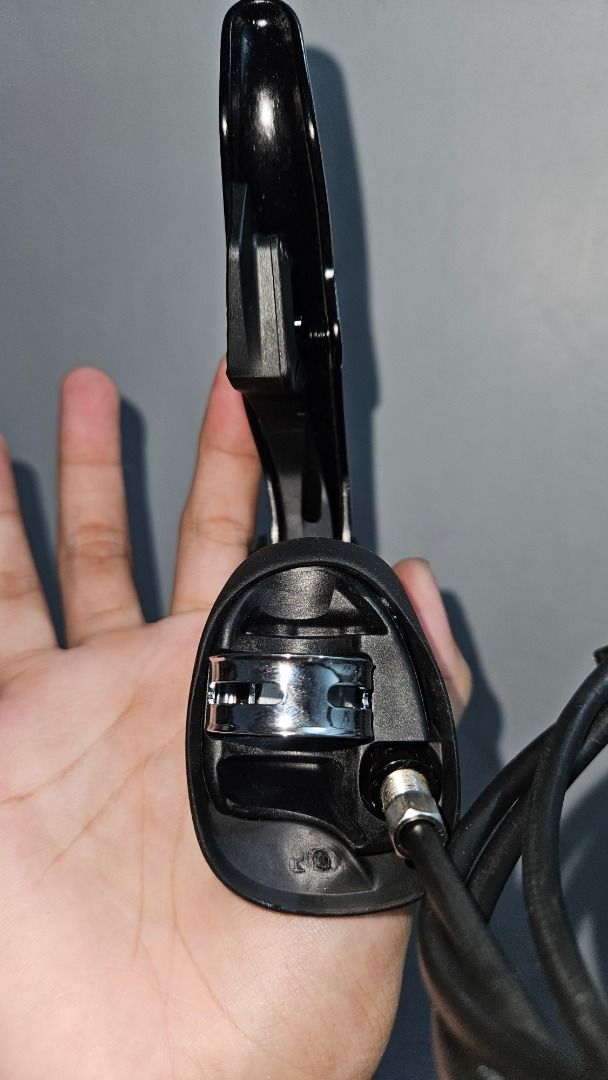 Sram Rival AXS Right Shifter (Category: Bicycles) located in Las Pinas. Submitted by beaverknight15 (Listing ID 1312464516, Image 2). Description: Used like new Rfs: extra Las pinas pickup or lalamove.
