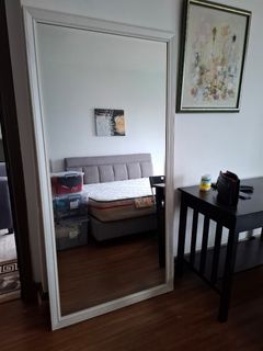 (Category: ) located in . Submitted by ashbeta13 (Listing ID 1312320673, Image 1). Description: .
