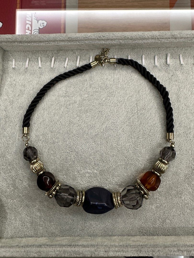 Statement Necklaces (Category: Necklaces) located in Shah Alam. Submitted by fionacst (Listing ID 1312439950, Image 3). Description: Mostly from Lovisa.