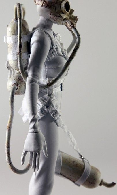 Supreme NOM Commander White Mother – ThreeA 3A Ashley Wood MISB
