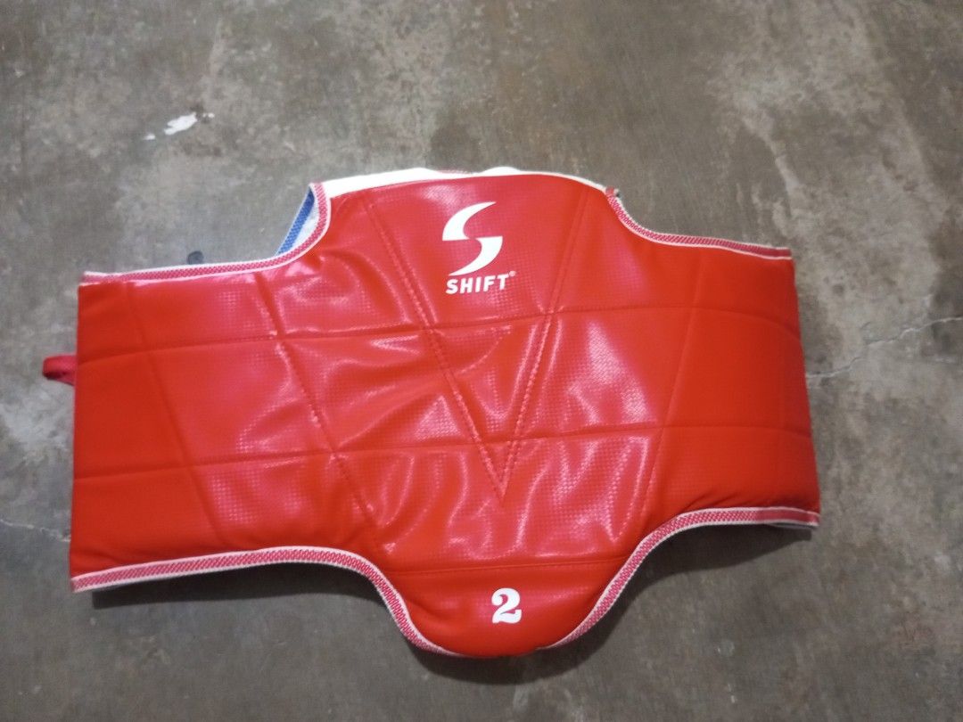 Taekwondo Gear (Category: Other Sports Equipment and Supplies) located in Manila. Submitted by joseluisda22359 (Listing ID 1312282961, Image 2). Description: Used but not abuse.. With double padded kick pad and Brand New Hand and Foot Gloves never been used...