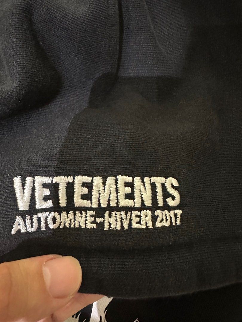 Vetements darkness hoodie deals