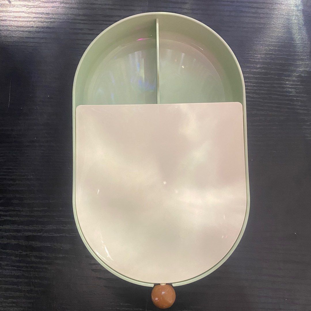 1014 Foldable Mirror Storage(Green)-83115066 (Category: Mirrors) located in Paranaque City. Submitted by gladkingphilippines (Listing ID 1312505614, Image 2). Description: .