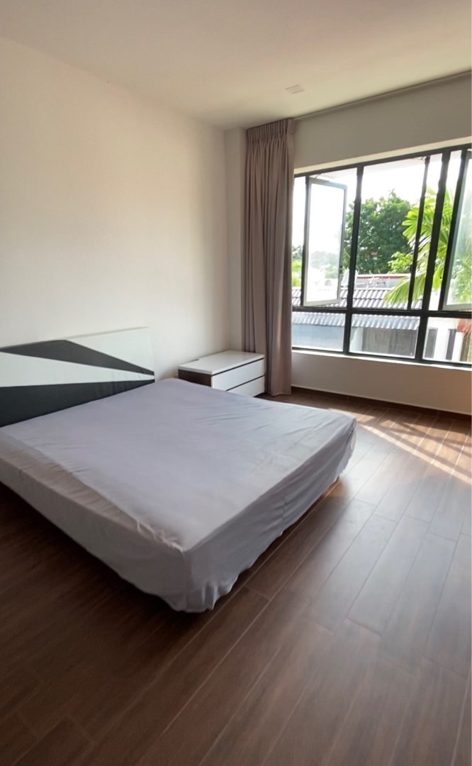(Category: ) located in . Submitted by shenaiz (Listing ID 1312503073, Image 1). Description: .
