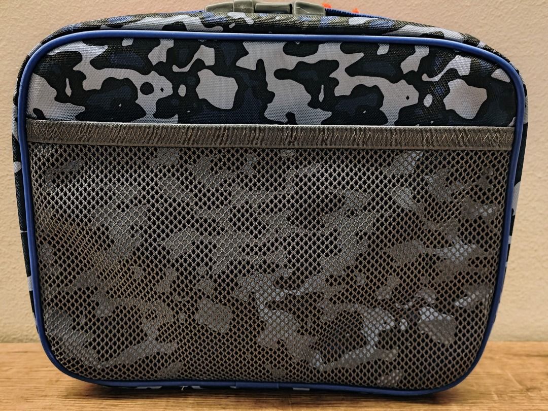 Adidas foundation lunch bag top