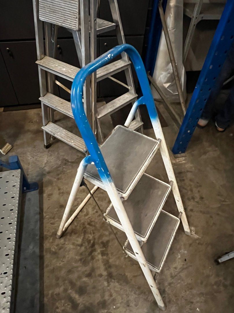 Assorted ladders64885405624577115