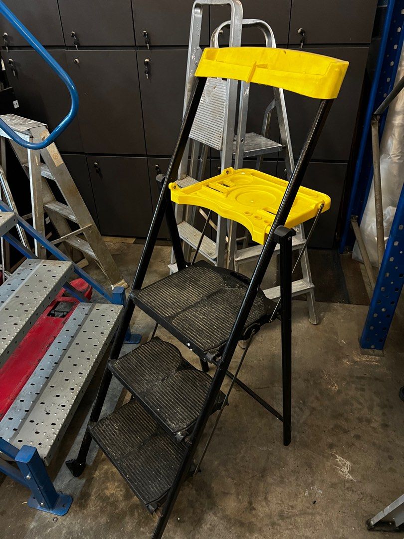 Assorted ladders64885405624577116
