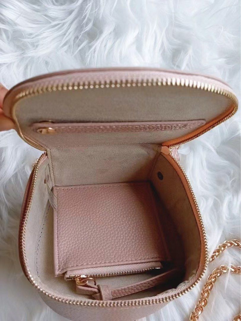 Chloe pouch hot sale