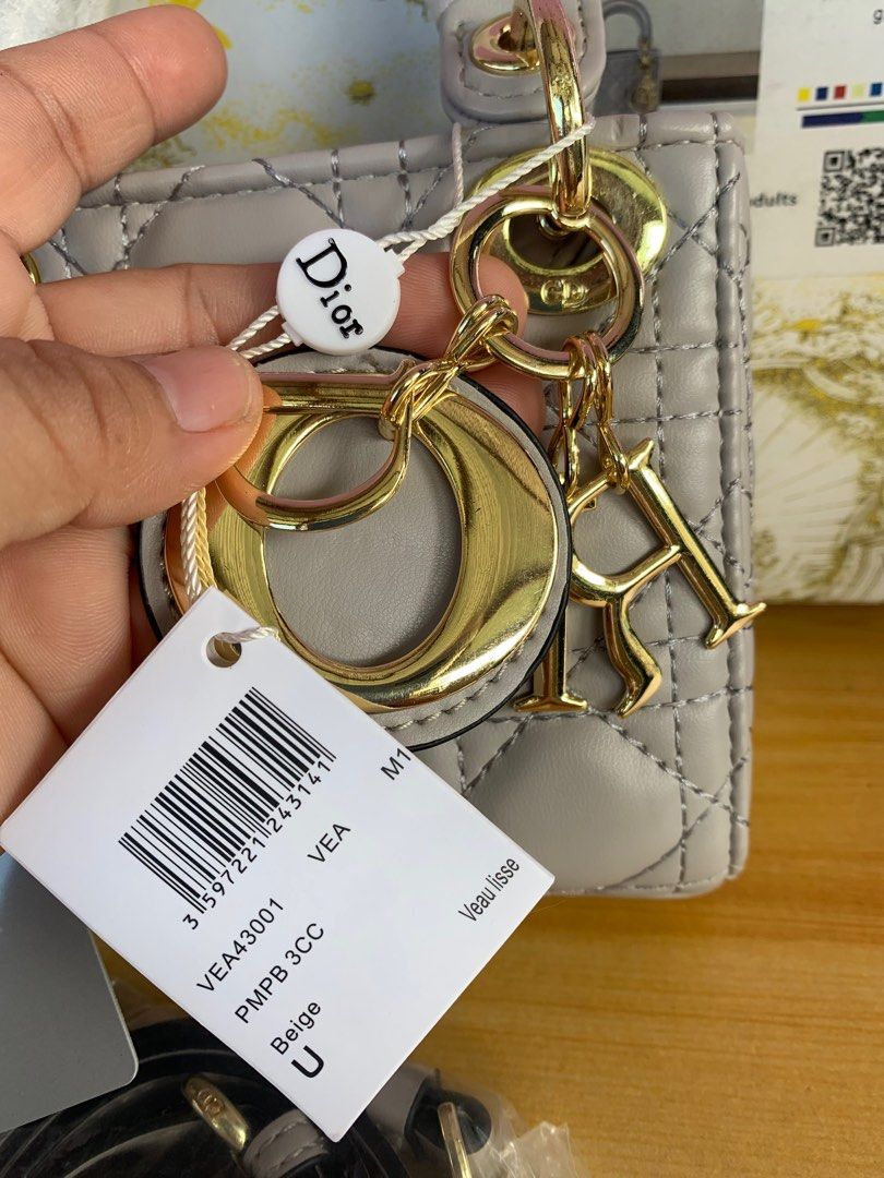 CHRISTIAN DIOR Women s Fashion Bags Wallets Purses Pouches on Carousell