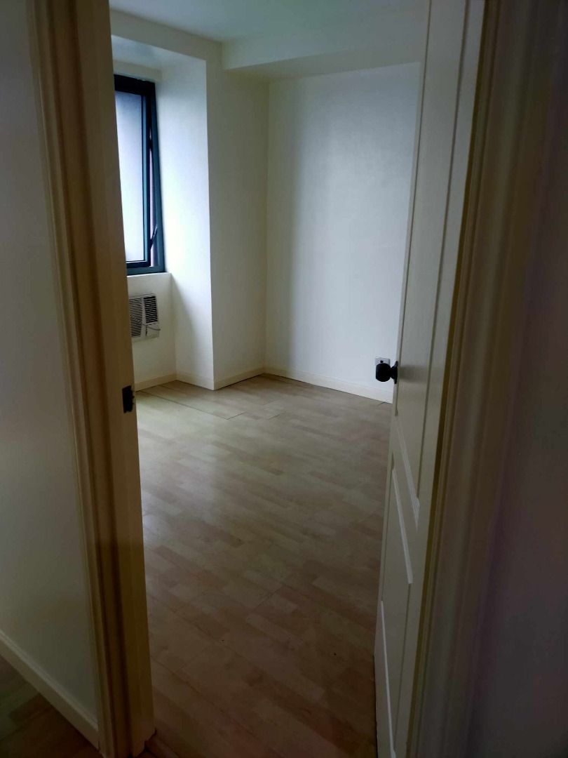 Condo Studio Unit FOR SALE in SOHO CENTRAL PRIVATE RECIDENCES, Property ...
