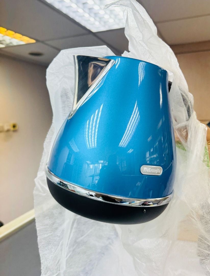 DE LONGHI KETTLE KBO2001 Glossy Blue TV Home Appliances Kitchen Appliances Coffee Machines Makers on Carousell