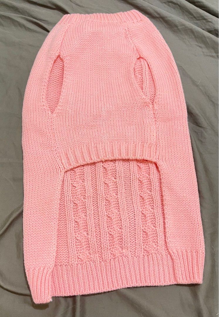 Dog Clothes - Large (Category: Homes & Other Pet Accessories) located in Pasig City. Submitted by kpm2012 (Listing ID 1312598375, Image 2). Description: 150 each. Size is for Frenchies. Bought these from the US so medj pang wintery feels, haha..