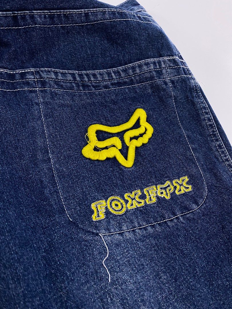 Fox Racing (Girbaud Vibes) (Category: Jeans) located in Quezon City. Submitted by threadsunearthed (Listing ID 1312623392, Image 3). Description: Fox Racing (Girbaud Vibes) Size on tag 32 Actual waist: 32 Length: 40 Leg Opening: 9 •Great condition •Washed • Zipper puller issue & loose stitch sa right back pocket •Color rate: 8/10 ₱850 OBO.