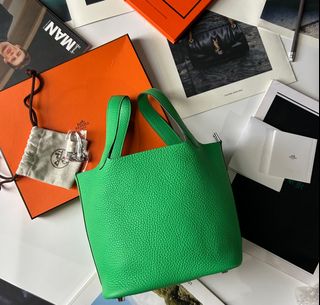 (Category: ) located in . Submitted by authenticandluxury_bags (Listing ID 1312628468, Image 1). Description: .