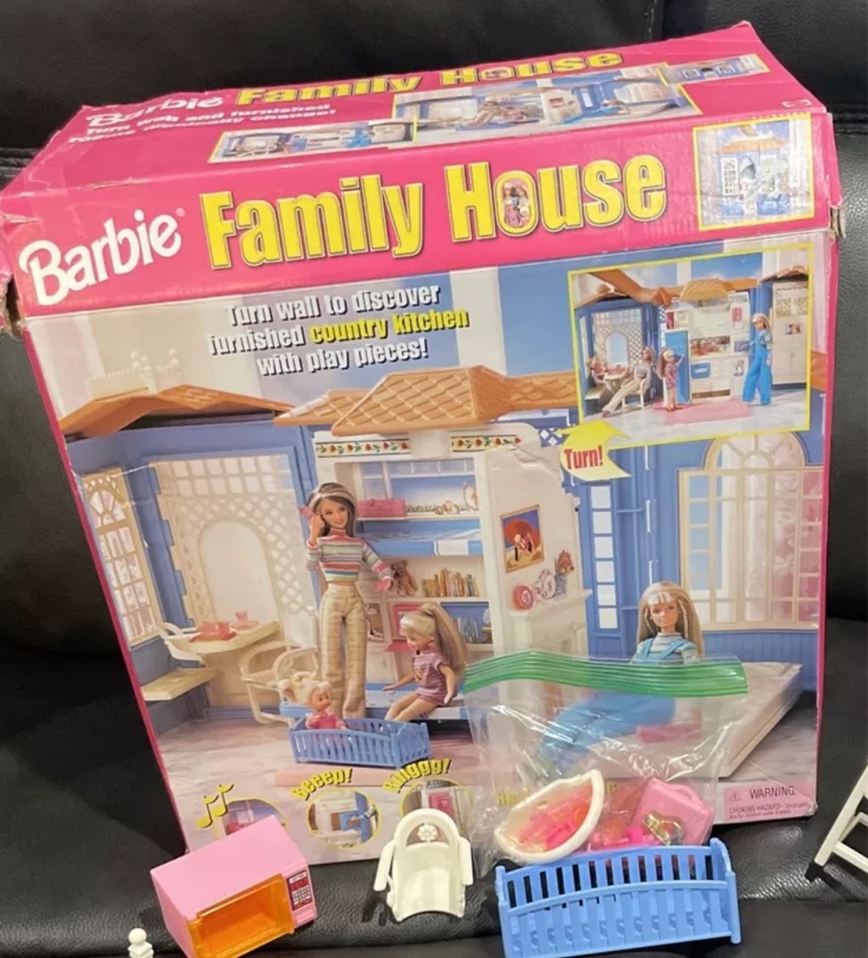 Hunt Vtg Mattel Barbie 1998 Fold Out Family House Dollhouse W Turning Rooms Looking For on Carousell