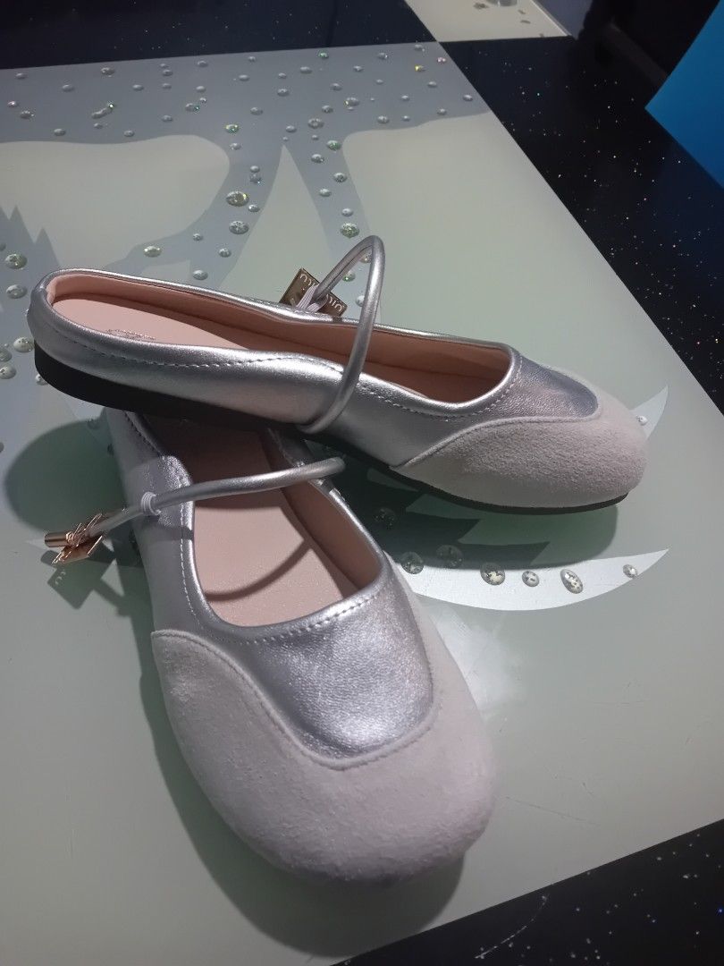 Imported Slip on half shoes (Category: Flats & Sandals) located in Valenzuela. Submitted by etzetera26 (Listing ID 1312545714, Image 3). Description: slip on flat shoes half shoes cute so cute.