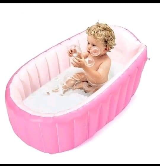 INFLATABLE BABY BATHTUB (Category: Bathtub & Bath Accessories) located in Quezon City. Submitted by fconnie15407950 (Listing ID 1312509027, Image 3). Description: .