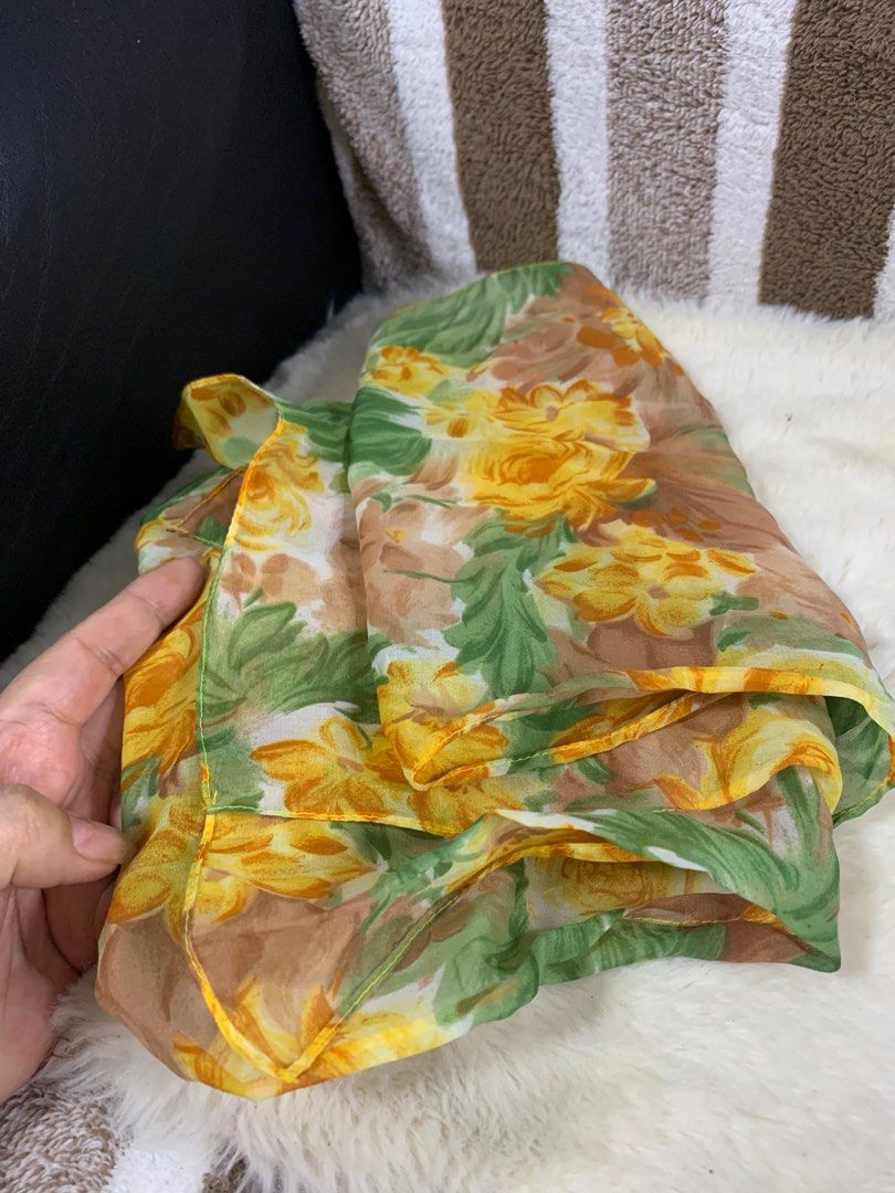 Japan silk neck scarf (Category: Scarves) located in Cabanatuan. Submitted by mjluxxejapan (Listing ID 1312534240, Image 1). Description: NO LP PLS.mahaba po approx 55” long.pwede dn s bag ,hair or s neck,as is Like new pa.