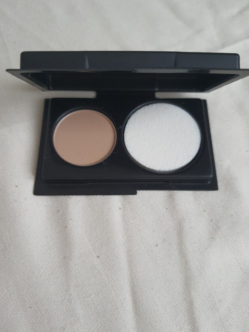 MAC Studio Fix Powder Plus Foundation (Category: Makeup) located in Manila. Submitted by djianne (Listing ID 1312546635, Image 2). Description: ♡ NC40 Mac - Studio Fix Powder Plus Foundation Sample Size Only.