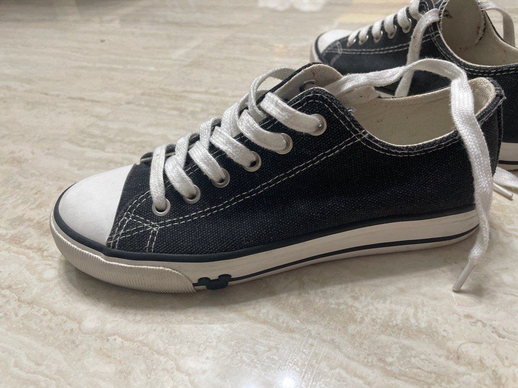 Mickey mouse disney black canvas sneakers rubi size 37