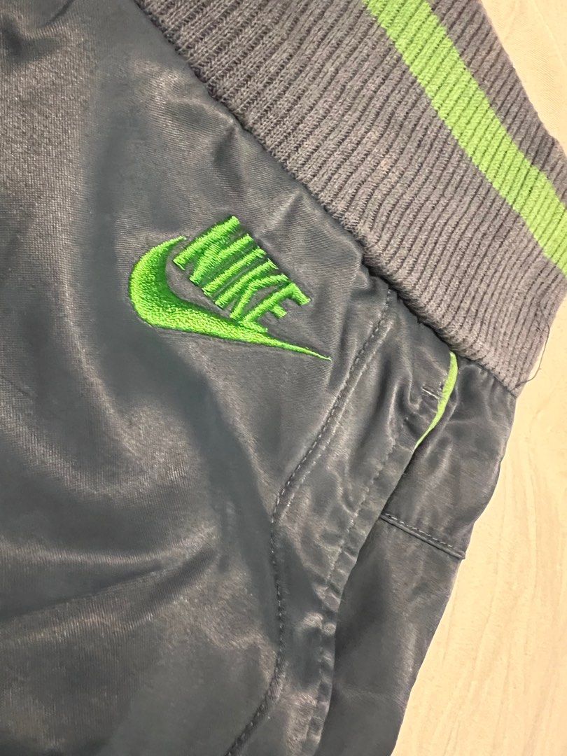 Nike vintage crop pants best sale