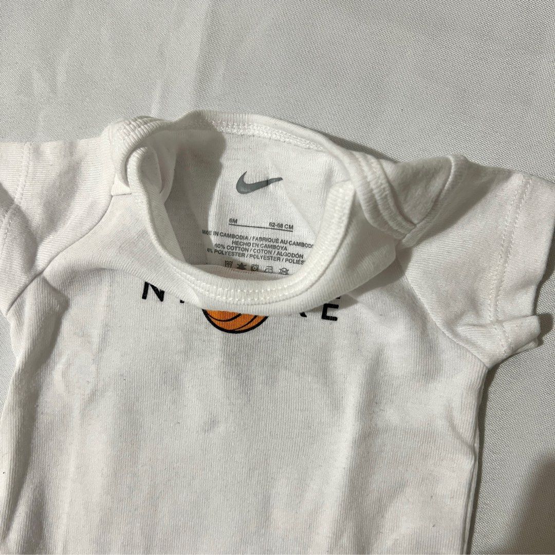 Nike Onesie 0 3 Babies Kids Babies Kids Fashion on Carousell