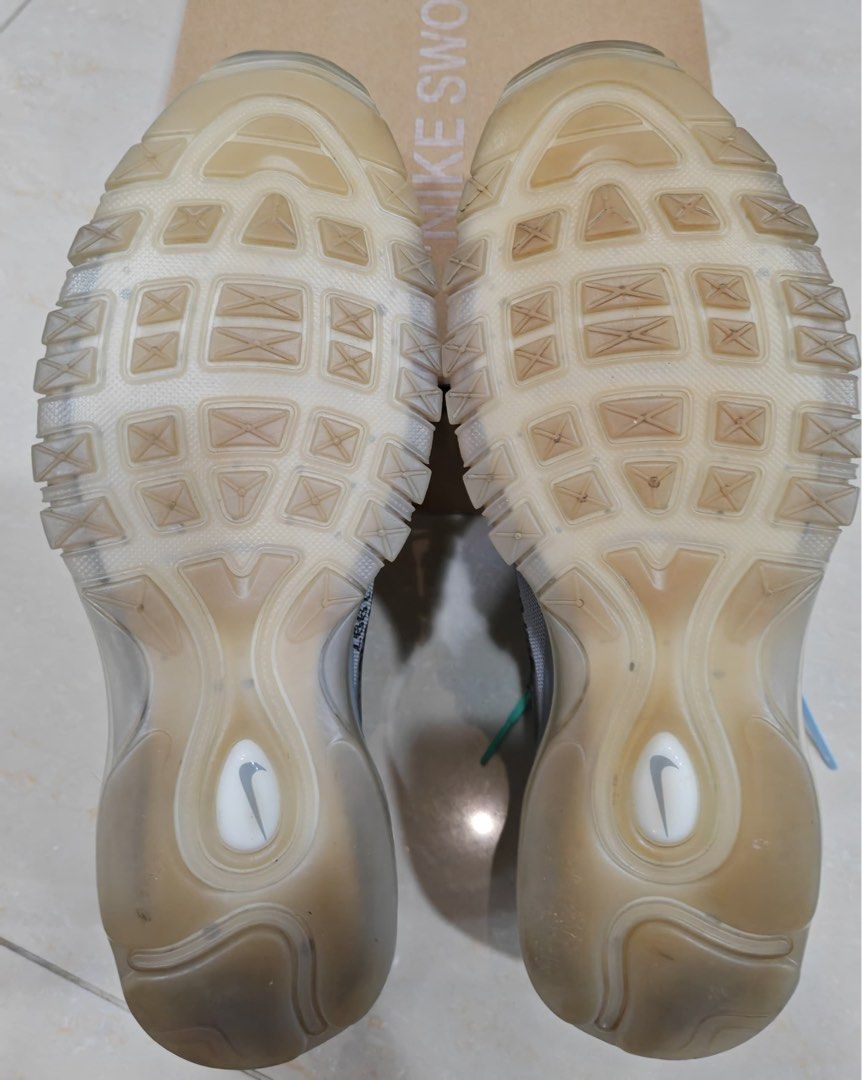 Off white menta (Category: Sneakers) located in Cheras. Submitted by ysl0723 (Listing ID 1312509409, Image 3). Description: Condition 9.0 If interested pm me Price can nego Prefer COD in cheras or KL area .