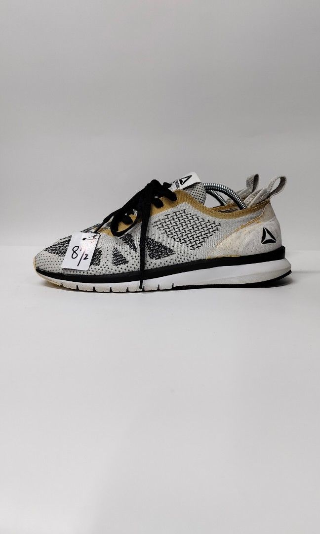 REEBOK PRINT SMOOTH CLIP 8.5 UK Men s Fashion Footwear Sneakers on Carousell