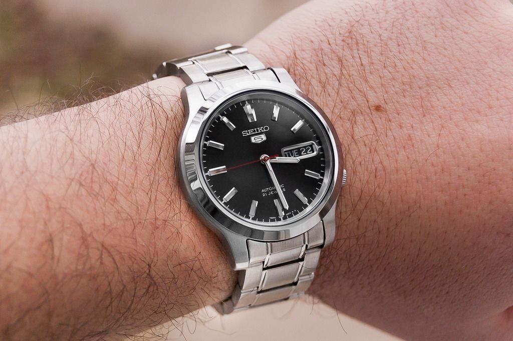 Snk795 leather strap store