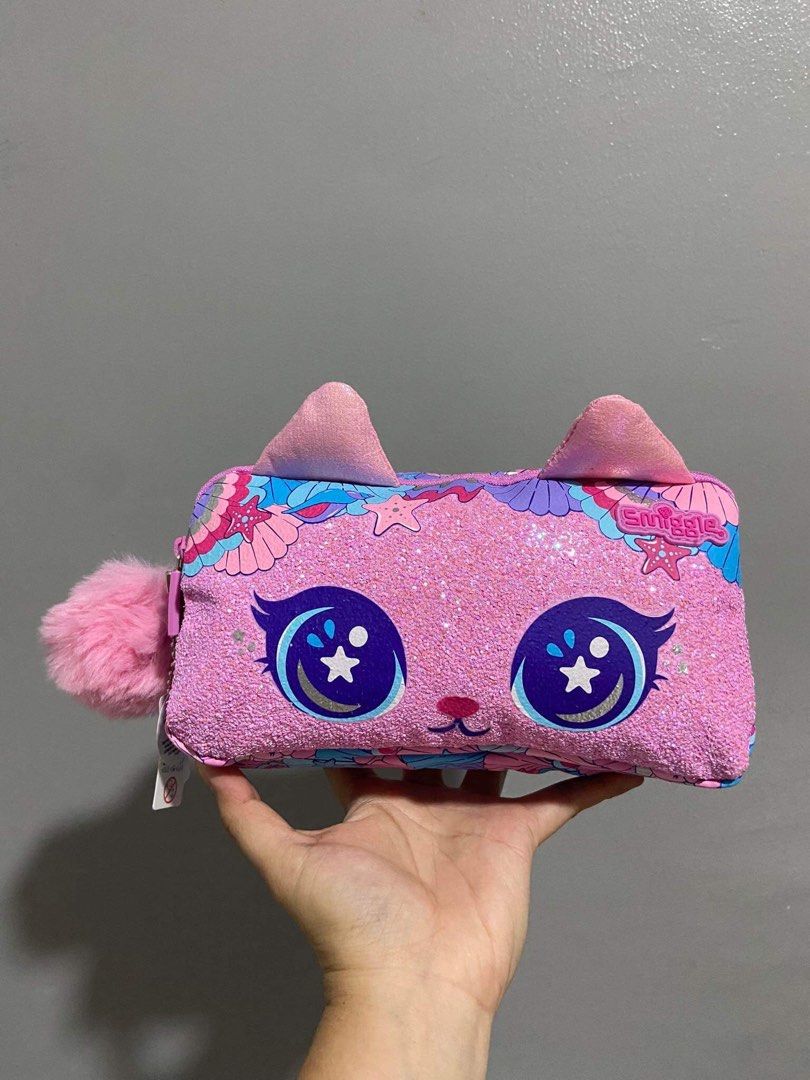 smiggle original pencil case (Category: Babies & Kids Fashion) located in Paranaque City. Submitted by sengloveima (Listing ID 1312594233, Image 1). Description: .