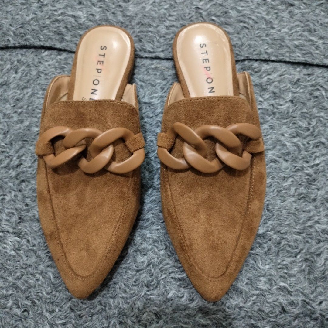 Payless mule clearance