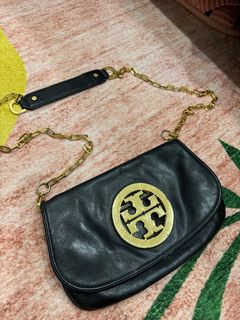 (Category: ) located in . Submitted by jdc.closet09 (Listing ID 1312643362, Image 1). Description: .