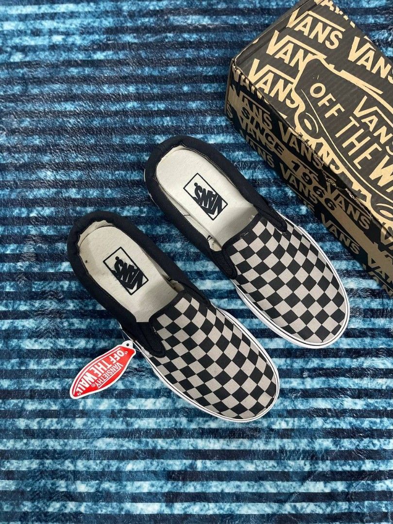 Vans slip on checkerboard black grey saiz 36 44 Men s Fashion Footwear Sneakers on Carousell