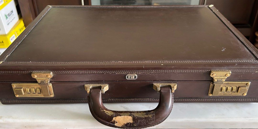 Hit briefcase discount